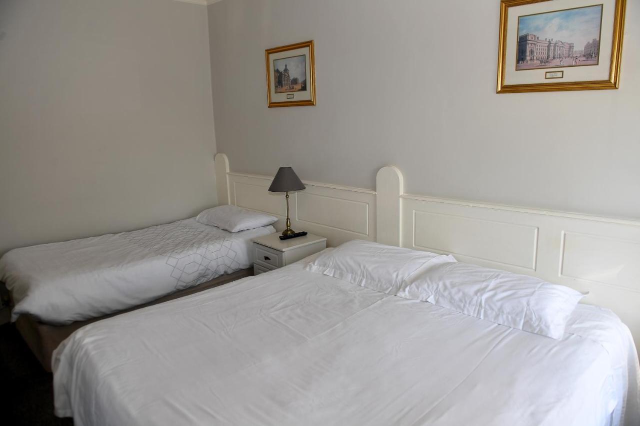 Railway House Guest House 穆林加尔 外观 照片